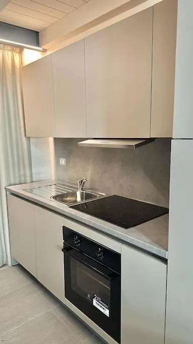 Couple'S Dream Loft 100Mt From Duomo And Lake Como 0*,  Włochy